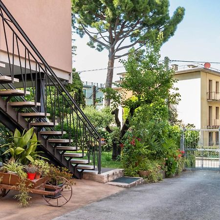Appartamento Zia Cecilia Ντεζεντσάνο ντελ Γκάρντα Εξωτερικό φωτογραφία