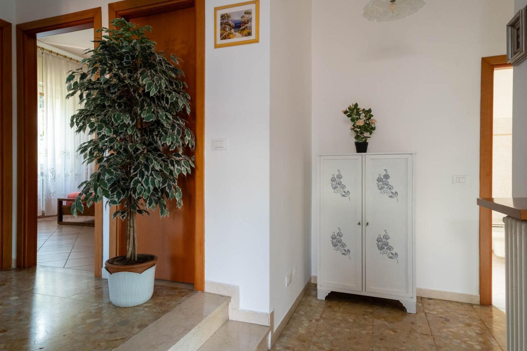 Appartamento Zia Cecilia Ντεζεντσάνο ντελ Γκάρντα Εξωτερικό φωτογραφία